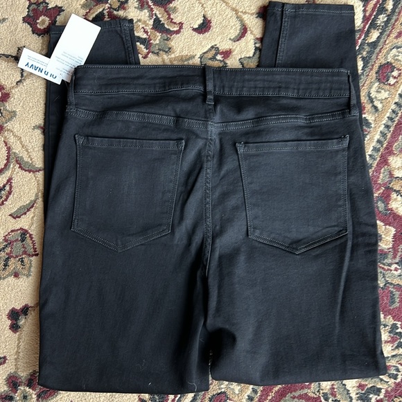 Old Navy high rise super skinny pant - Picture 4 of 6